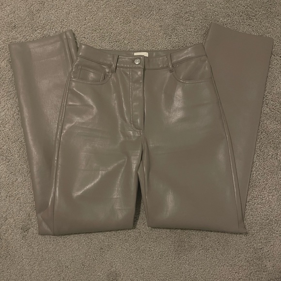 Aritzia Melina Pant - Size 6 - Taupe - Vegan Leather - LIKE NEW - Picture 1 of 6